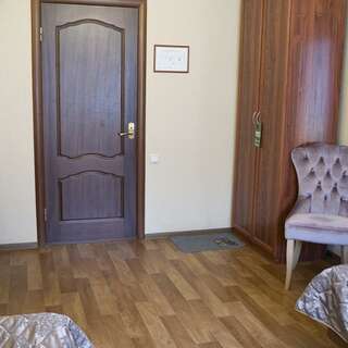 Гостевой дом Аполлон Санкт-Петербург Эконом (удобства на этаже)-4