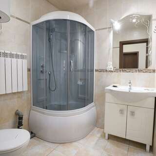 Гостевой дом Аполлон Санкт-Петербург Стандарт комфорт с большой кроватью-1