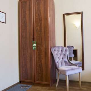 Гостевой дом Аполлон Санкт-Петербург Эконом (удобства на этаже)-3