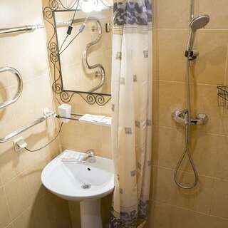 Гостевой дом Аполлон Санкт-Петербург Стандарт с большой кроватью-2